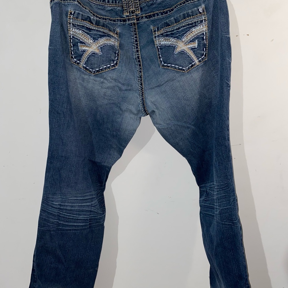 Amethyst Blue Jeans - Picture 4 of 8